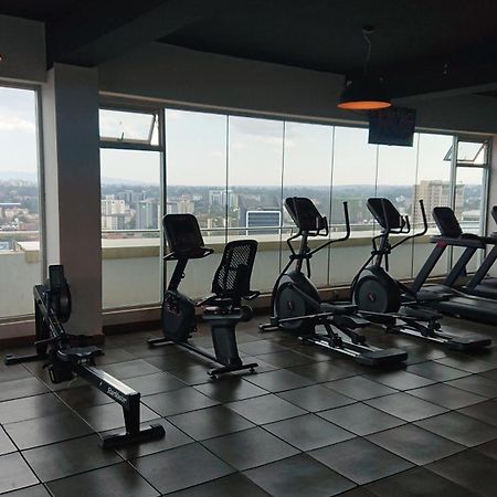 Апартаменты Luxury Skynest With Gym And Pool In Westlands Найроби Экстерьер фото